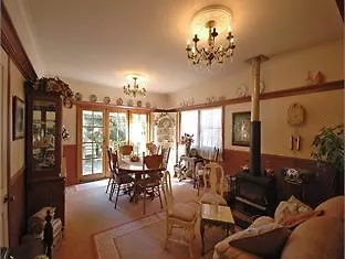 Amber Lodge B&B Mount Tamborine 4*,